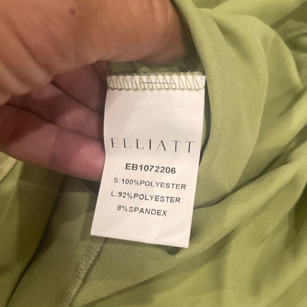 Elliatt Kai Long Sleeve Maxi Dress in Avocado,.Size S - Picture 13 of 16